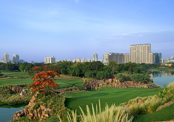 Golf greens and landscaped grounds in the DLF The Camellias area